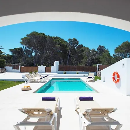 Sleeps 9 Pool Air Con Wifi Cala Morell