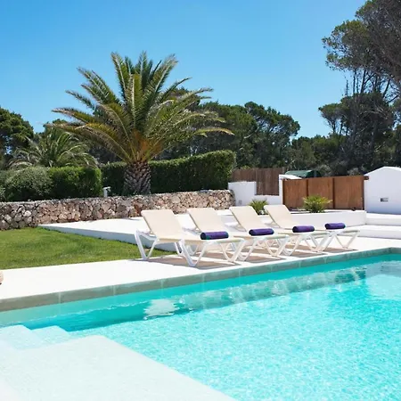 Villa Sleeps 9 Pool Air Con Wifi *