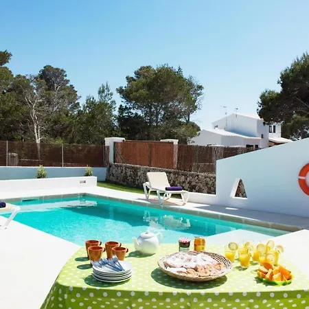 Villa Sleeps 9 Pool Air Con Wifi *