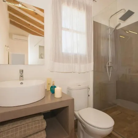 Sleeps 9 Pool Air Con Wifi *