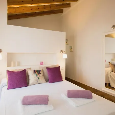 Sleeps 9 Pool Air Con Wifi