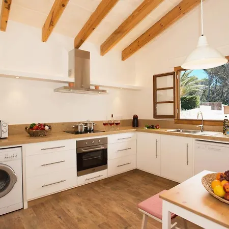 Sleeps 9 Pool Air Con Wifi Vila Cala Morell