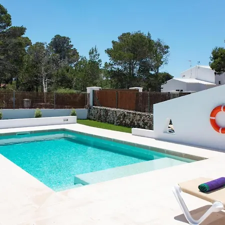 Sleeps 9 Pool Air Con Wifi Vila *