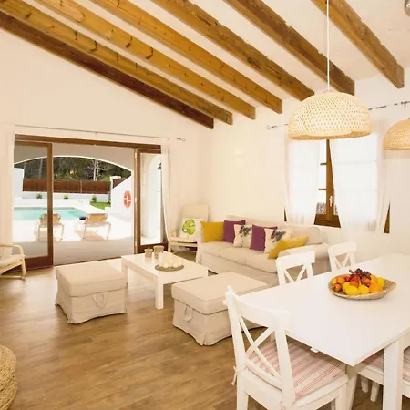 Sleeps 9 Pool Air Con Wifi Cala Morell