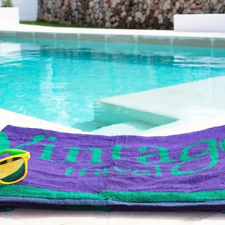 Sleeps 9 Pool Air Con Wifi Cala Morell